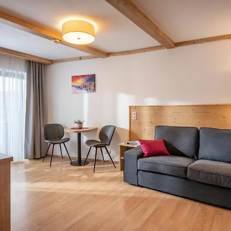 Schmiedboden 3*